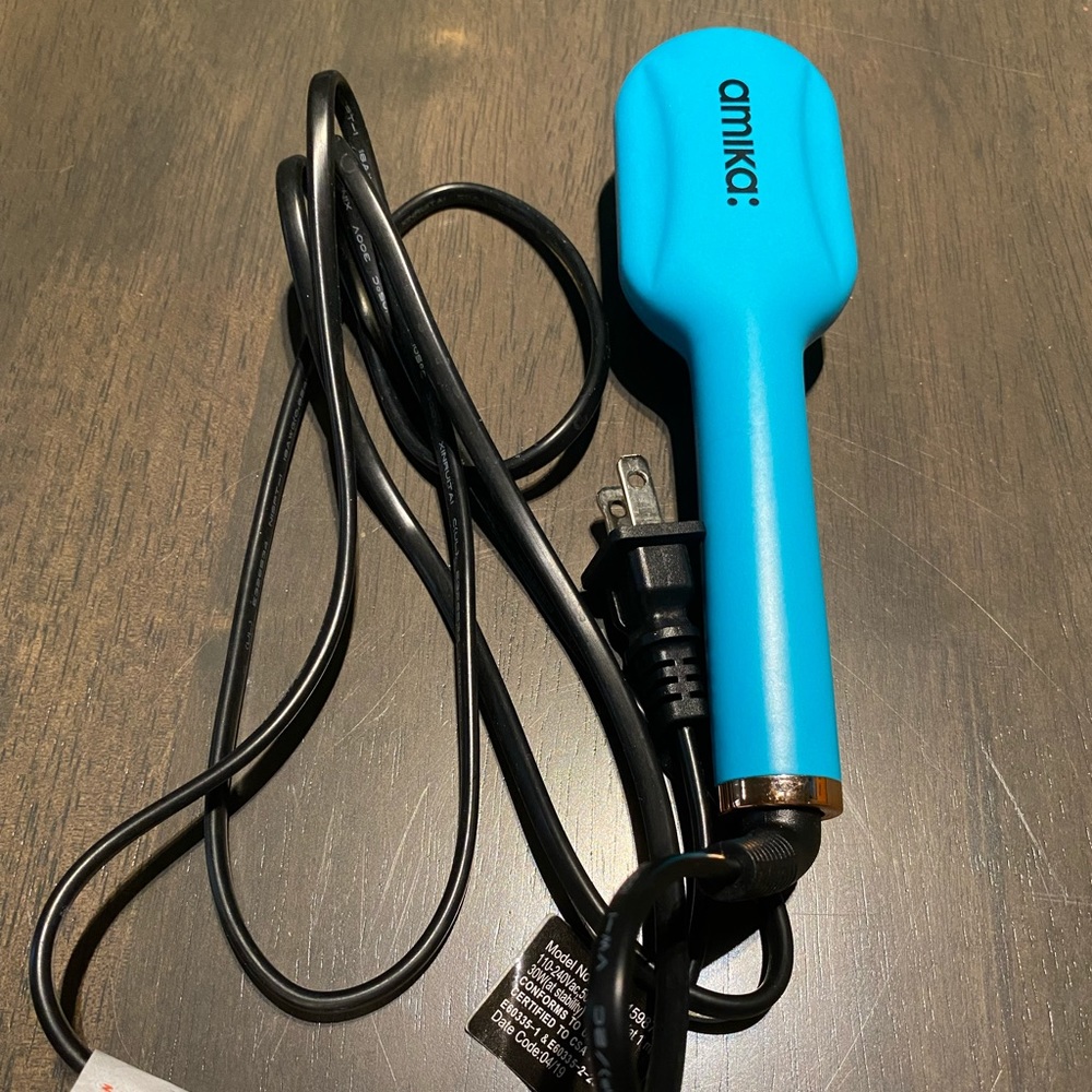 Amika Mini Hair Brush Straightener